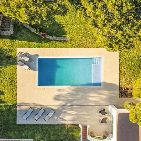 Gorgeous In Marbella